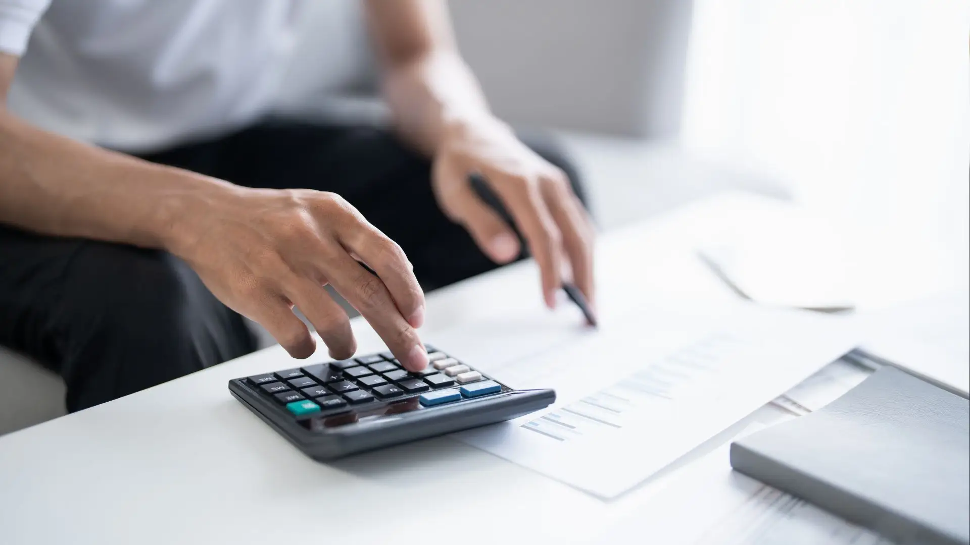 4 Karakteristik Laporan Keuangan dan Contoh Penerapannya