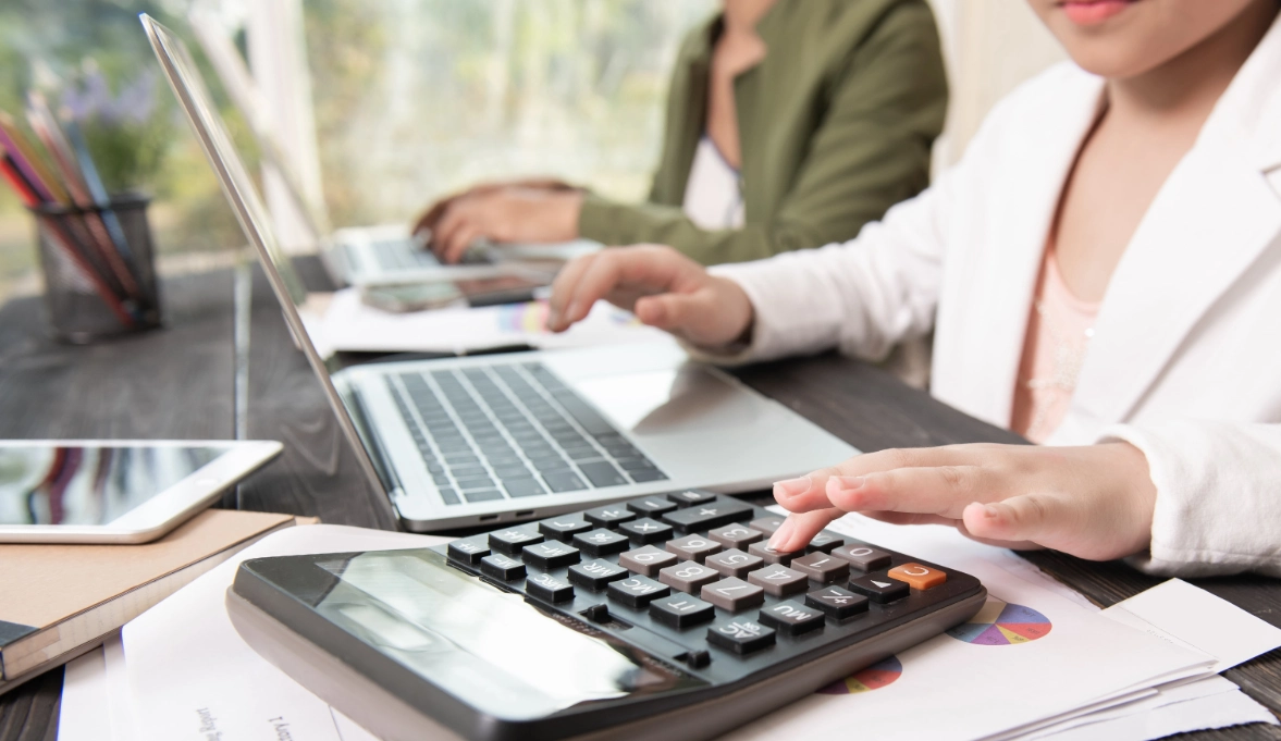 Perbedaan Keuangan dan Akuntansi