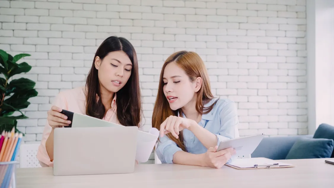 Apa Perbedaan Bisnis Digital dan E Commerce